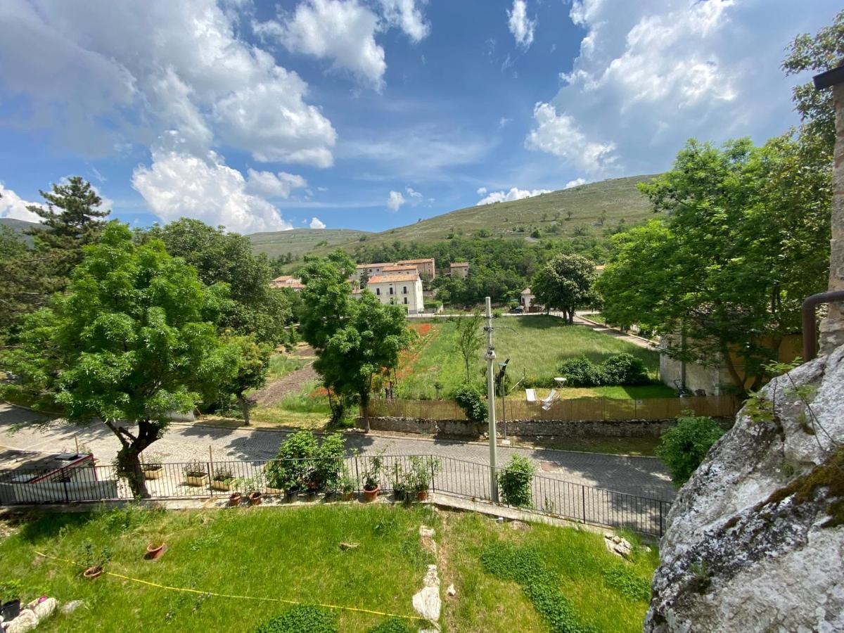 Dimora Di Nonno Livio Santo Stefano Di Sessanio Exterior foto